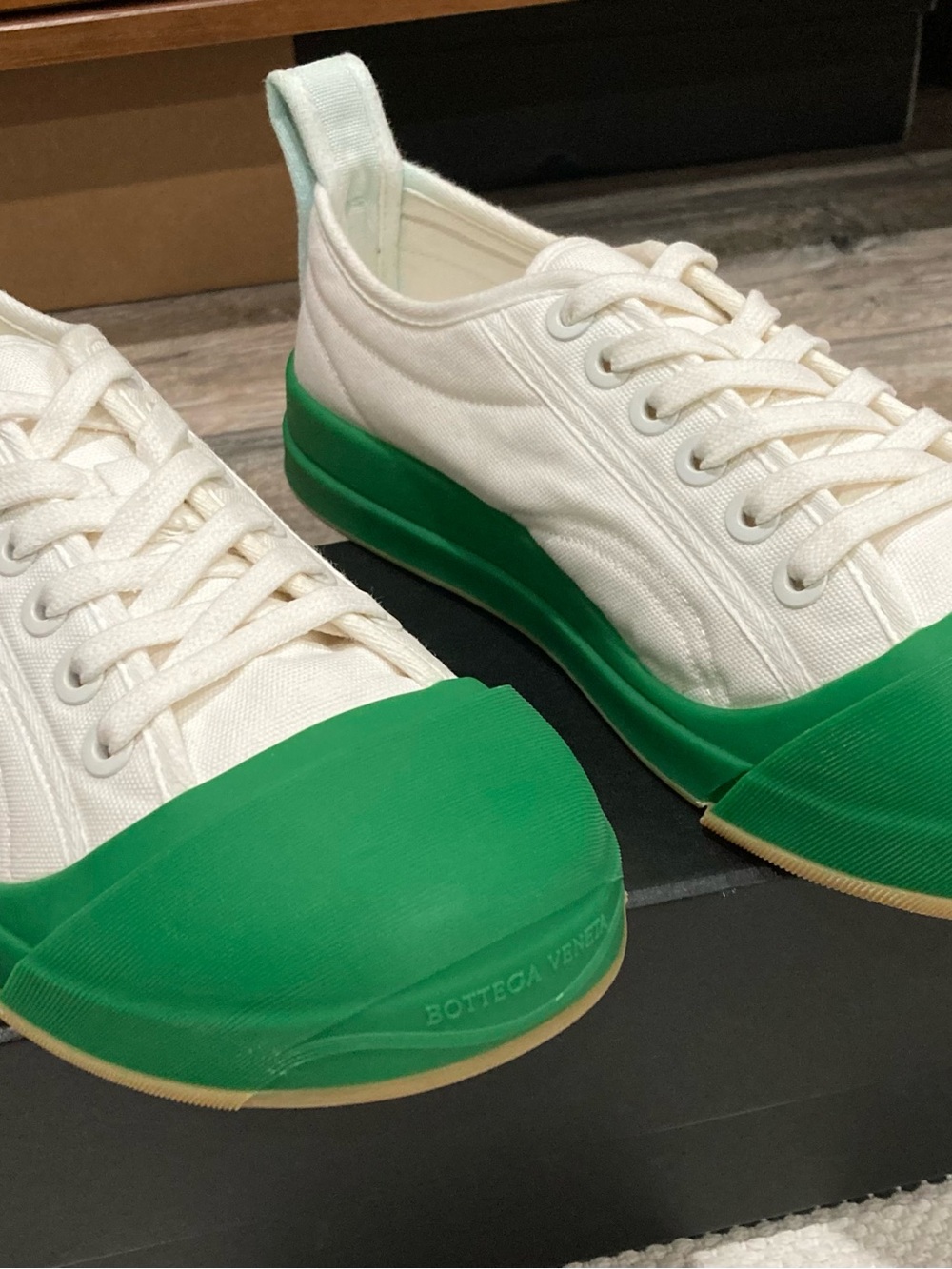 Bottega Veneta White Canvas Vulcan Sneakers with Green Toe Cap and Midsole